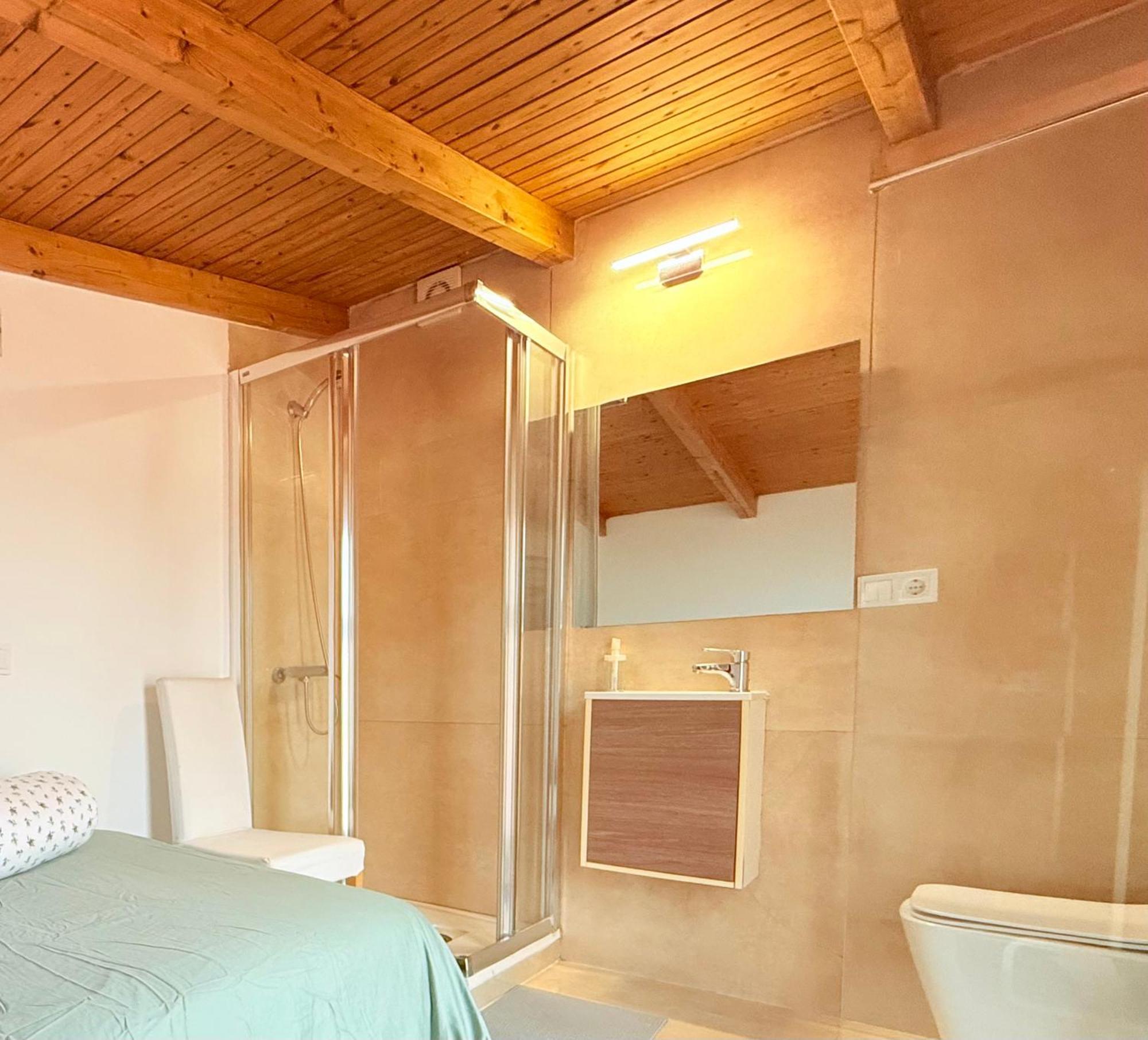 Rosa Rooms, Habitacion Con Bano Privado Pozuelo de Alarcon Bagian luar foto