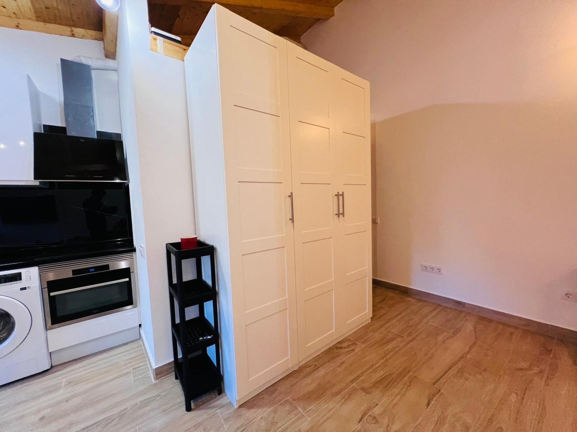 Rosa Rooms, Habitacion Con Bano Privado Pozuelo de Alarcon Bagian luar foto